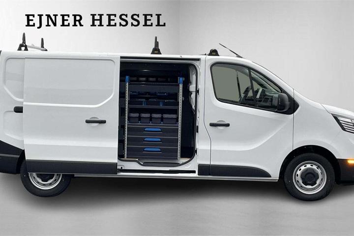 Hvid Renault Trafic fra 2025