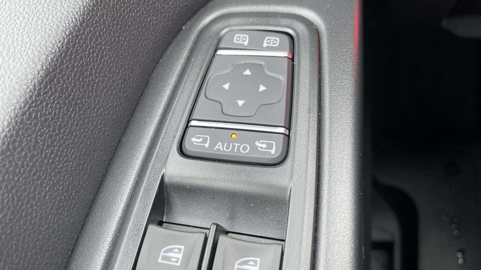 Hvid Renault Trafic fra 2025