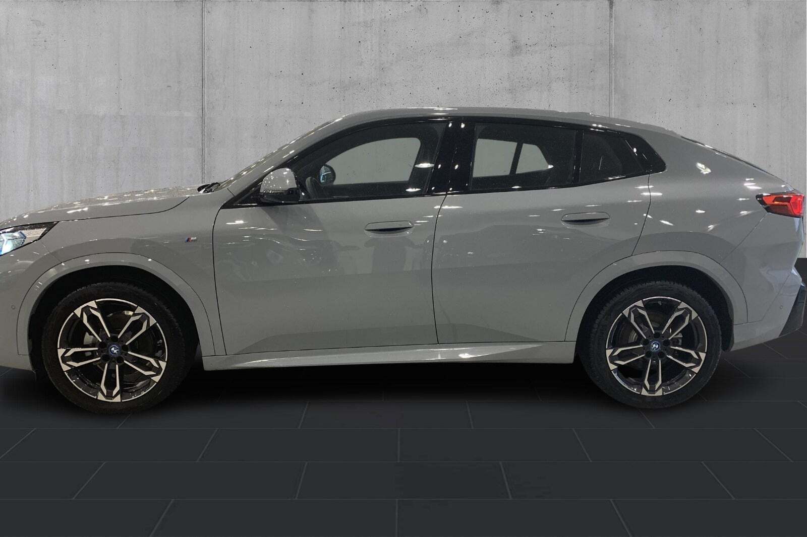 BMW iX2 eDrive20 M-Sport