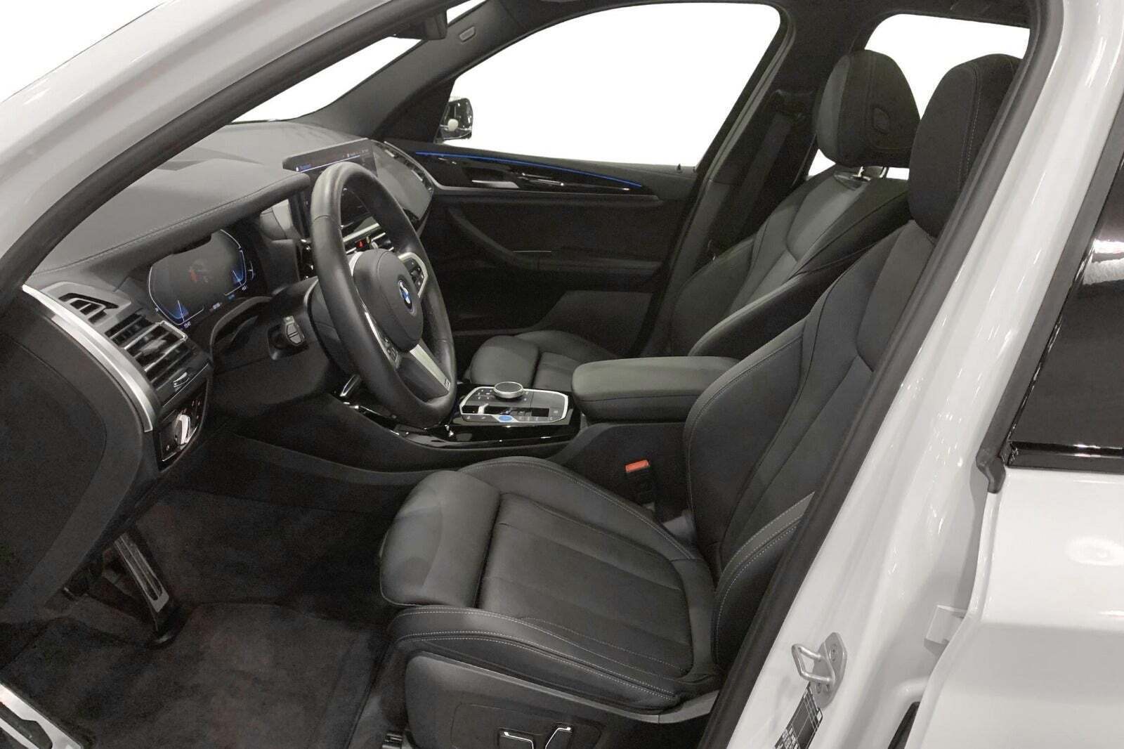 BMW iX3 Charged M-Sport