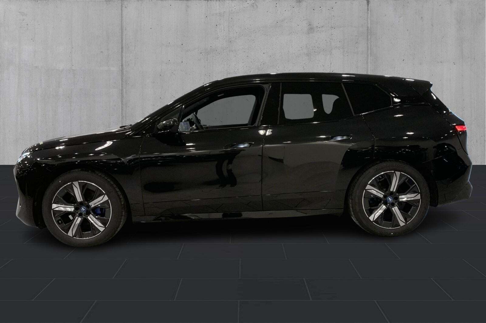 BMW iX xDrive40 Supercharged