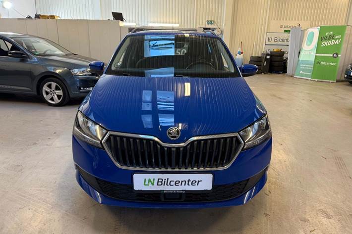 Blå Skoda Fabia fra 2019