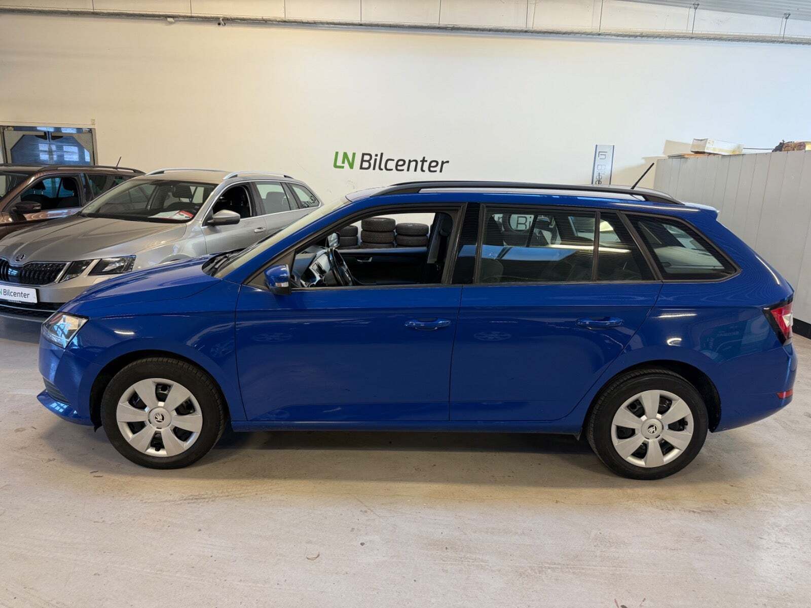 Blå Skoda Fabia fra 2019