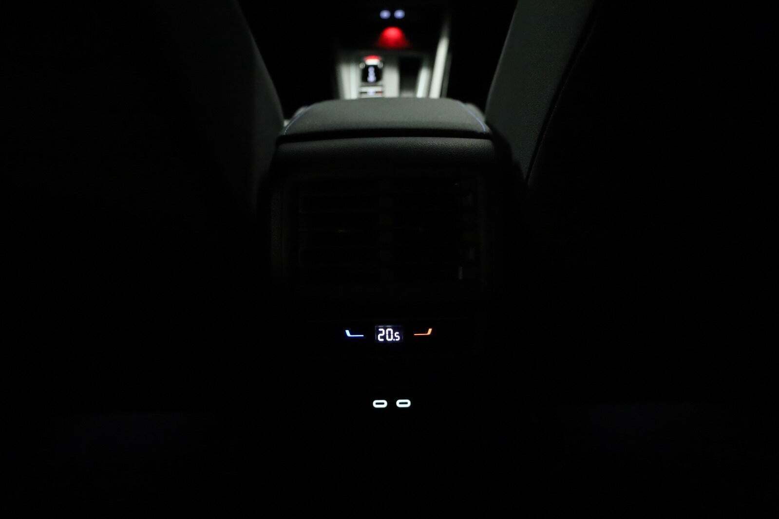 Hvid VW Golf VIII fra 2022