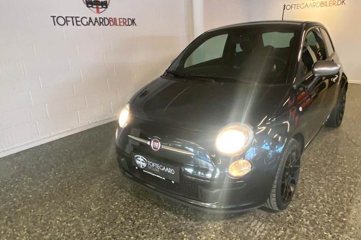 Sort Fiat 500 fra 2013