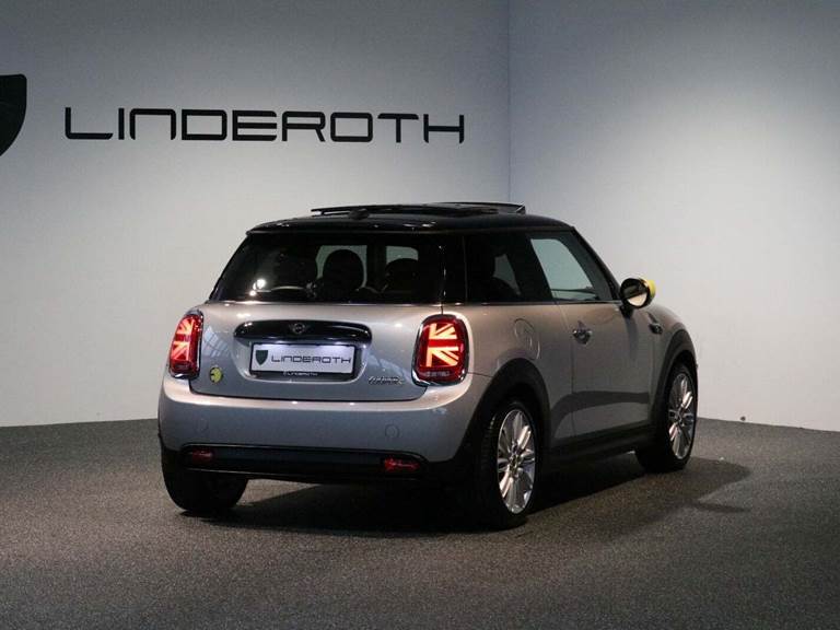 Mini Cooper SE Classic Trim