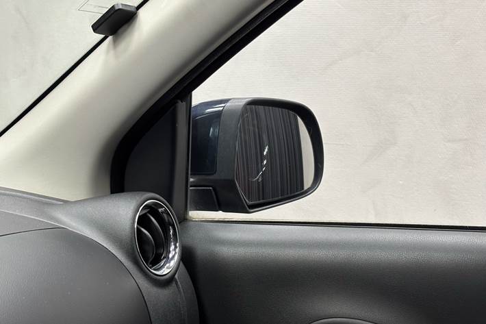 Sort Nissan Micra fra 2014