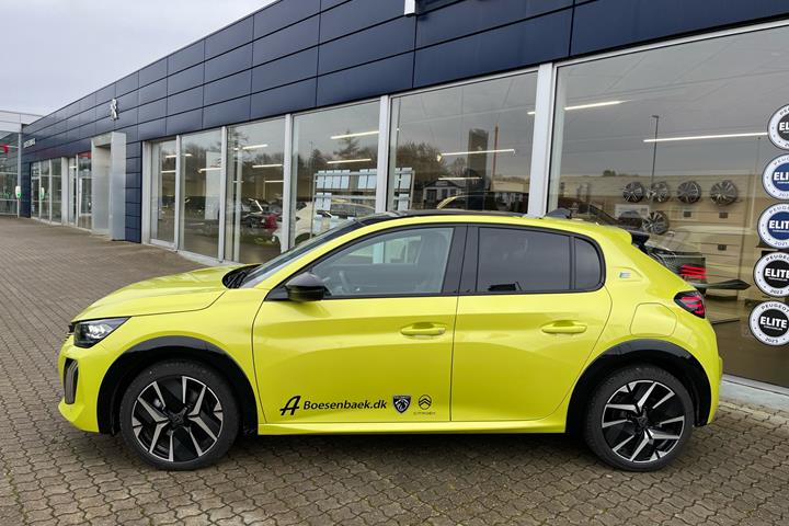 Gul Peugeot e-208 fra 2025
