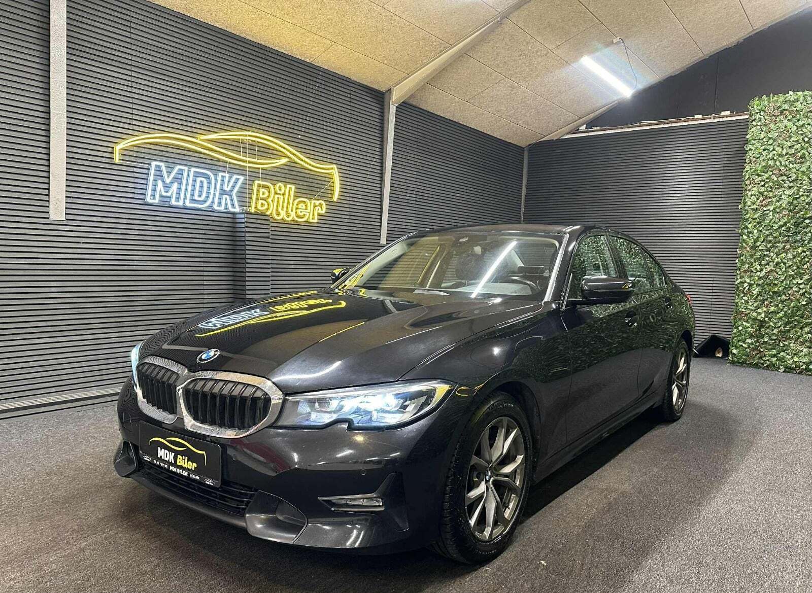 BMW 320d 2,0 Connected aut.