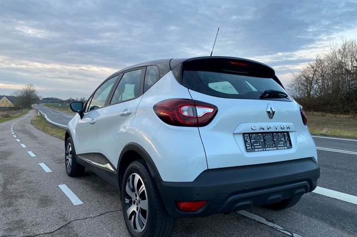 Hvid Renault Captur fra 2018