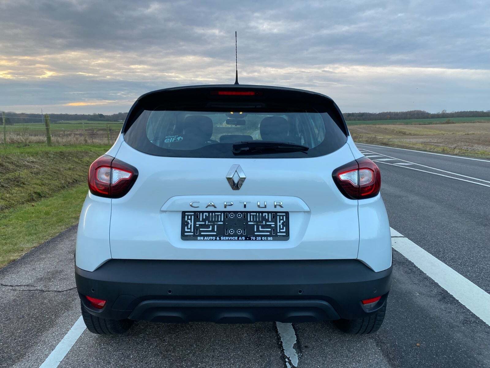 Hvid Renault Captur fra 2018