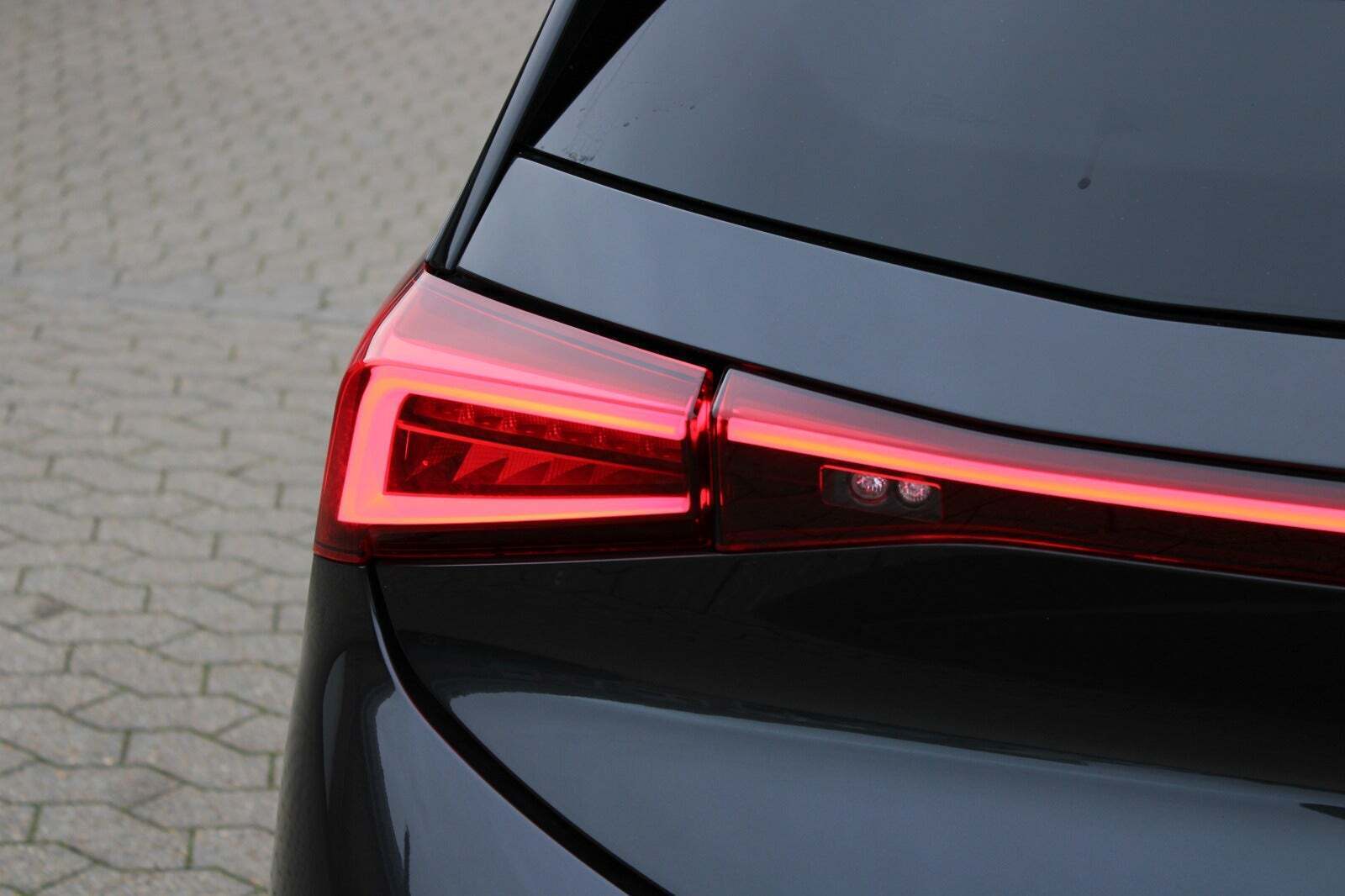 Grå Cupra Born fra 2022