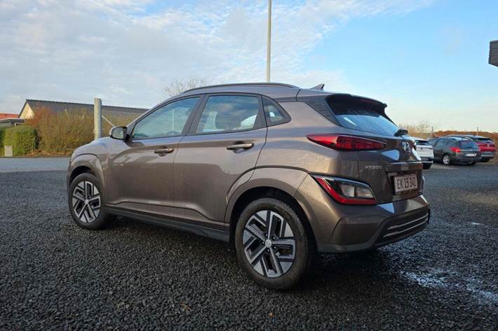 Brun Hyundai Kona fra 2021