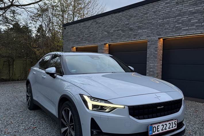 Grå Polestar 2 fra 2021