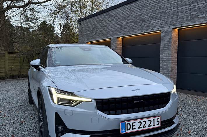 Grå Polestar 2 fra 2021