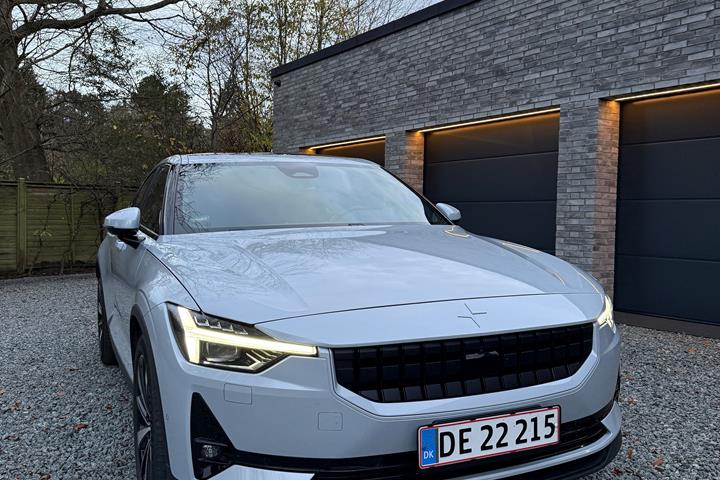 Grå Polestar 2 fra 2021