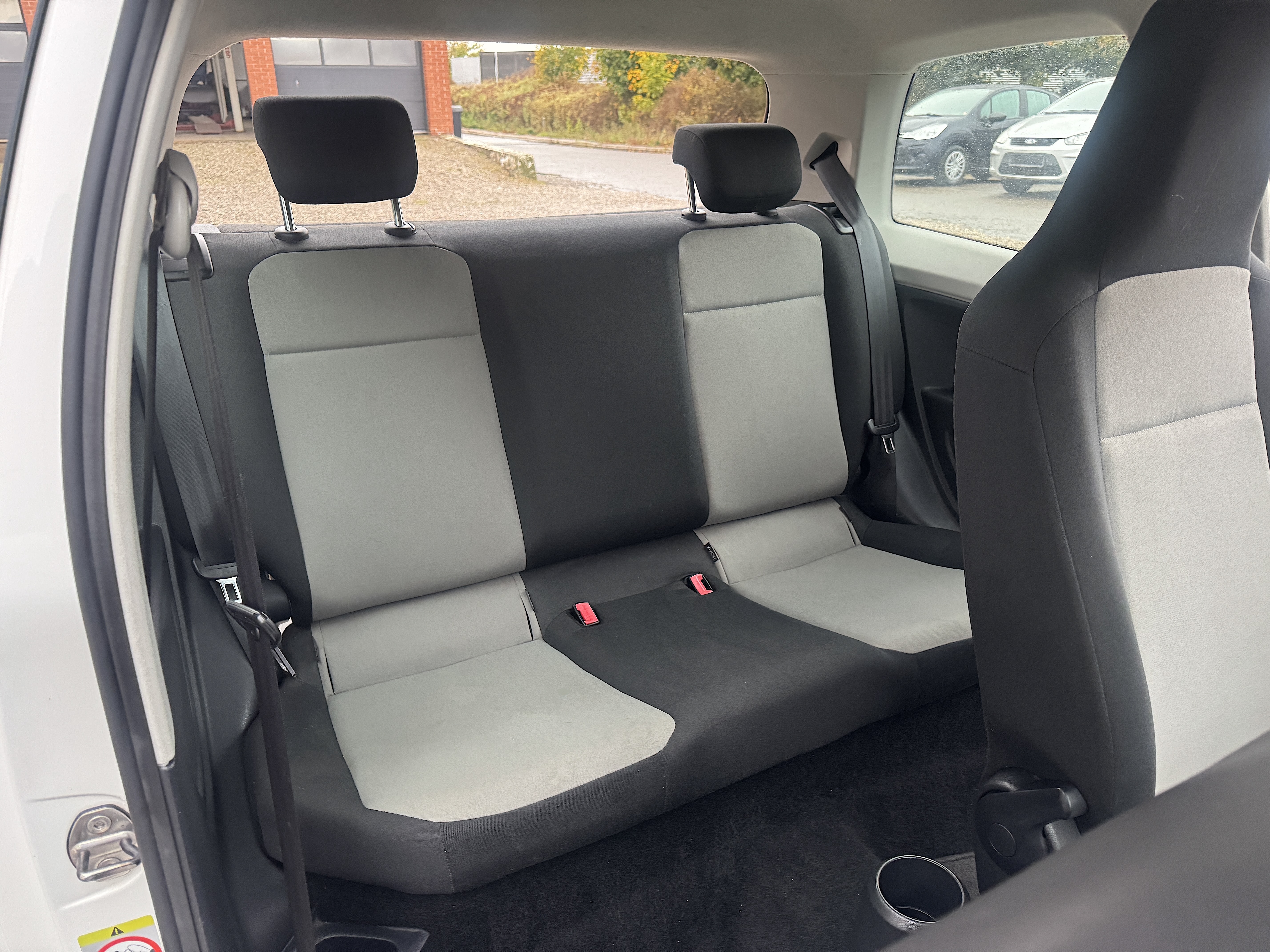 Hvid Skoda Citigo fra 2012