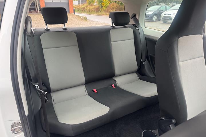 Hvid Skoda Citigo fra 2012