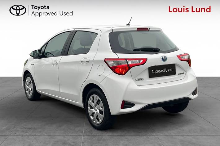 Hvid Toyota Yaris fra 2018