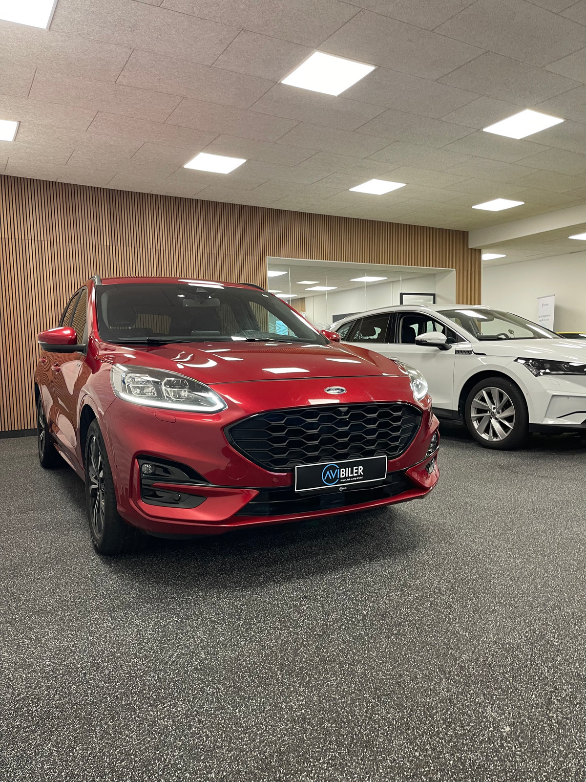 Ford Kuga 2,5 PHEV ST-Line X CVT