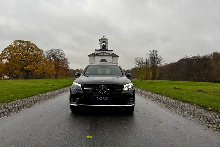 Sort Mercedes GLC43 fra 2019