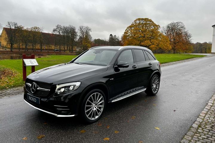 Sort Mercedes GLC43 fra 2019