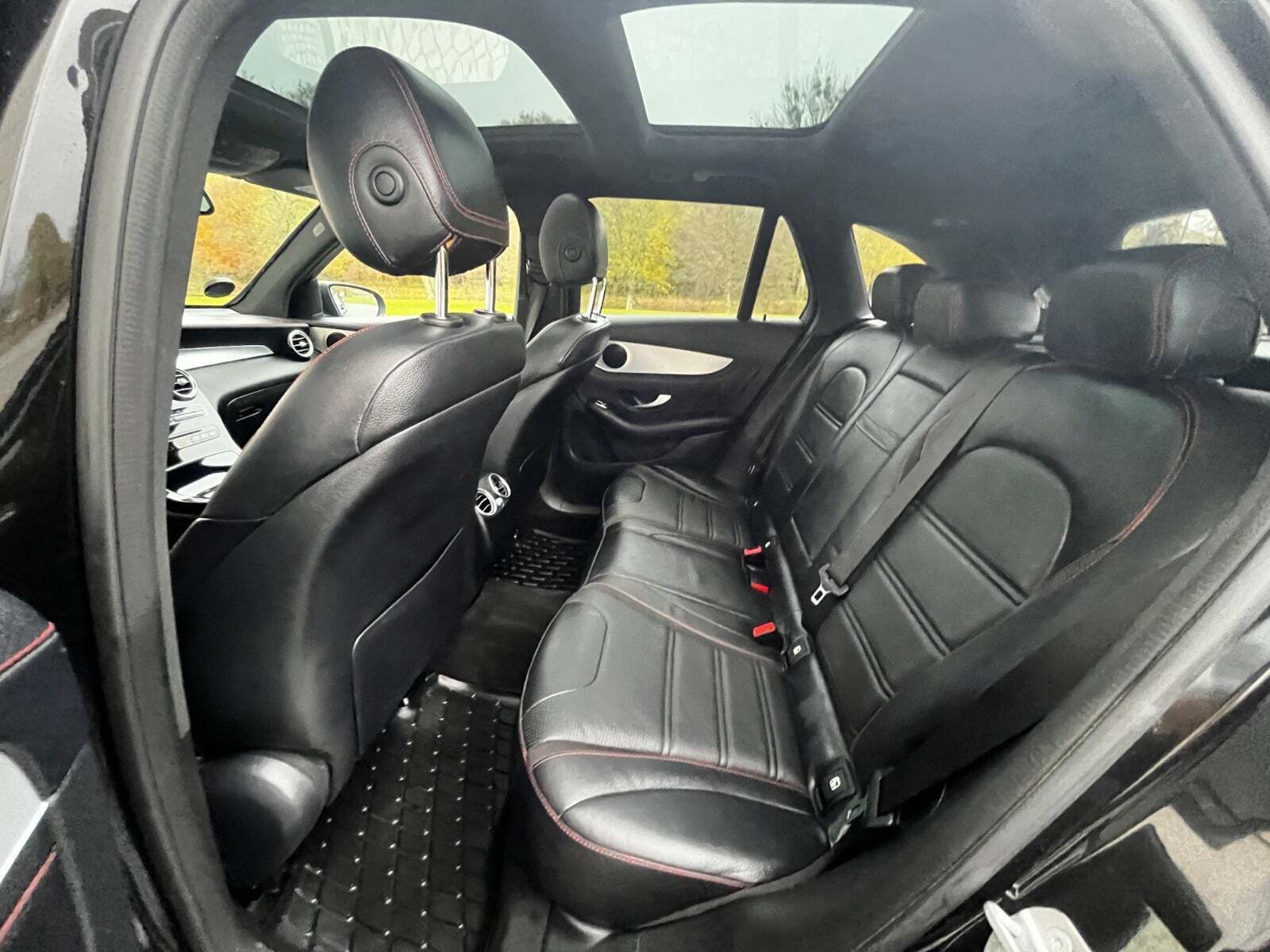 Sort Mercedes GLC43 fra 2019