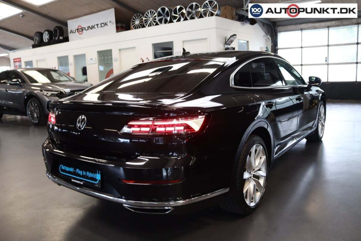 Sort VW Arteon fra 2021