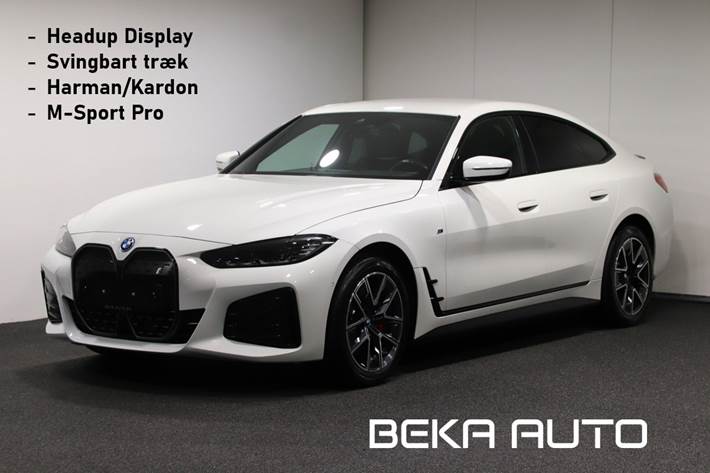 Hvid BMW i4 fra 2023 set udefra