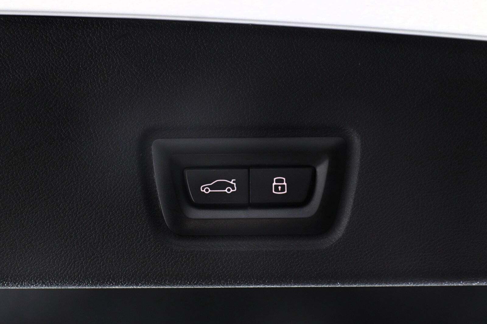 Hvid BMW i4 fra 2023