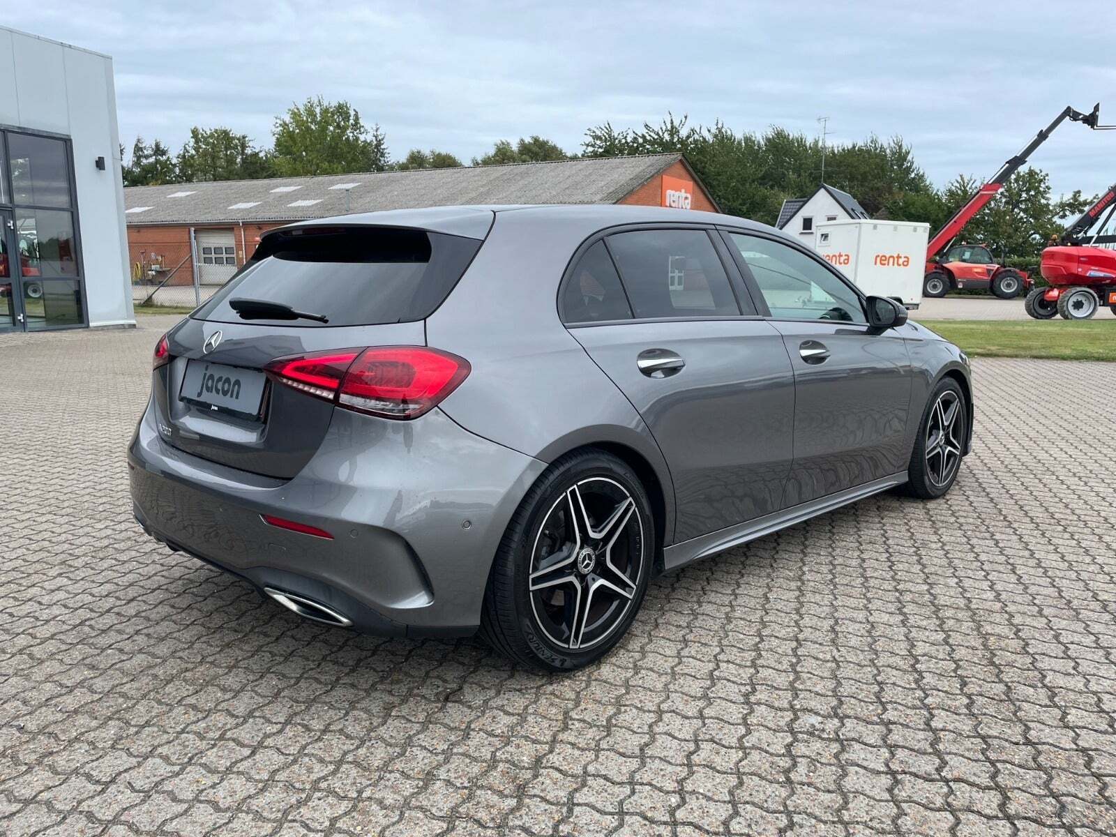 Mercedes A200