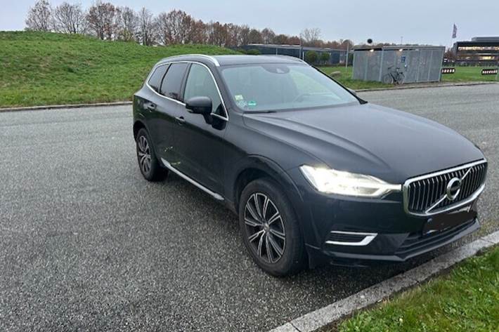 Sort Volvo XC60 fra 2019