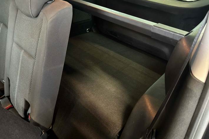 Sort Opel Zafira Tourer fra 2015