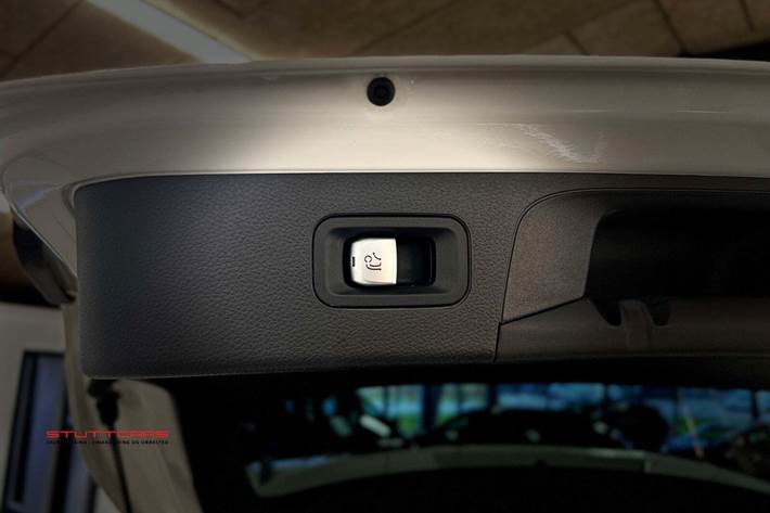 Hvid Mercedes GLC250 d fra 2017