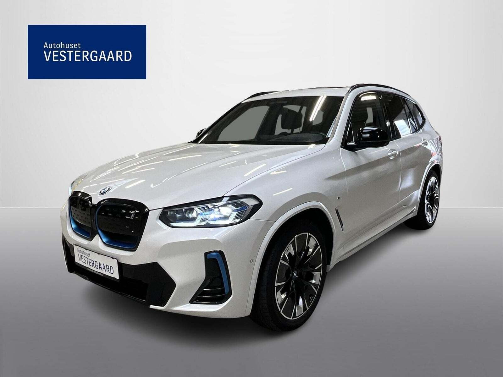 BMW iX3 Charged Plus M-Sport