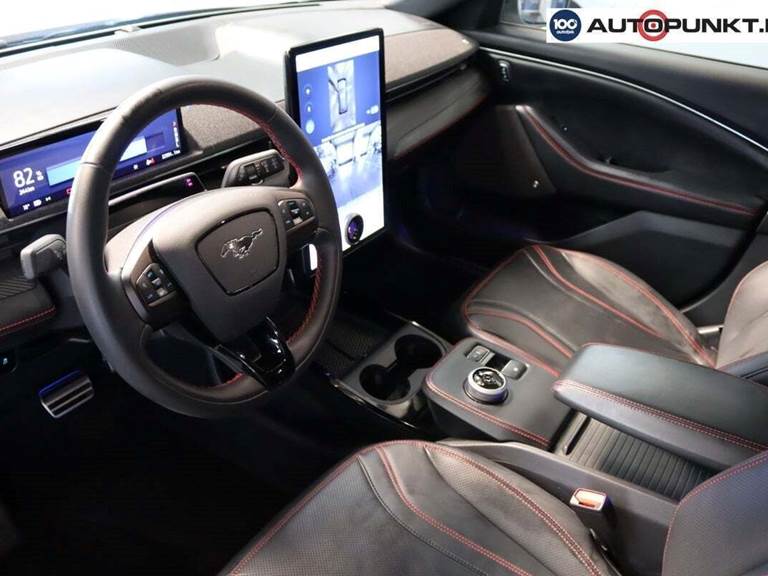 Ford Mustang Mach-E 70 Standard Range AWD