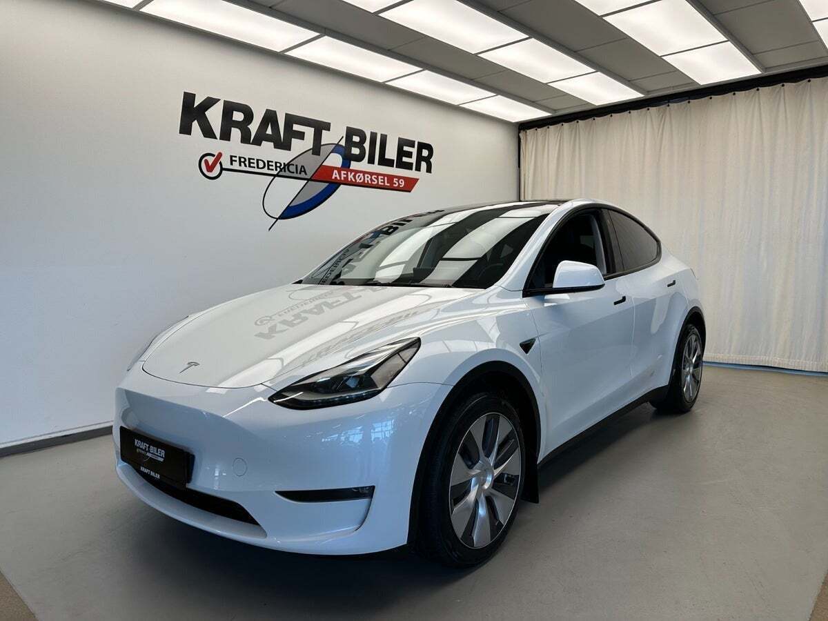 Tesla Model Y Long Range AWD