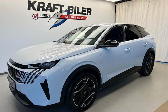 Hvid Peugeot e-3008 fra 2024 set udefra