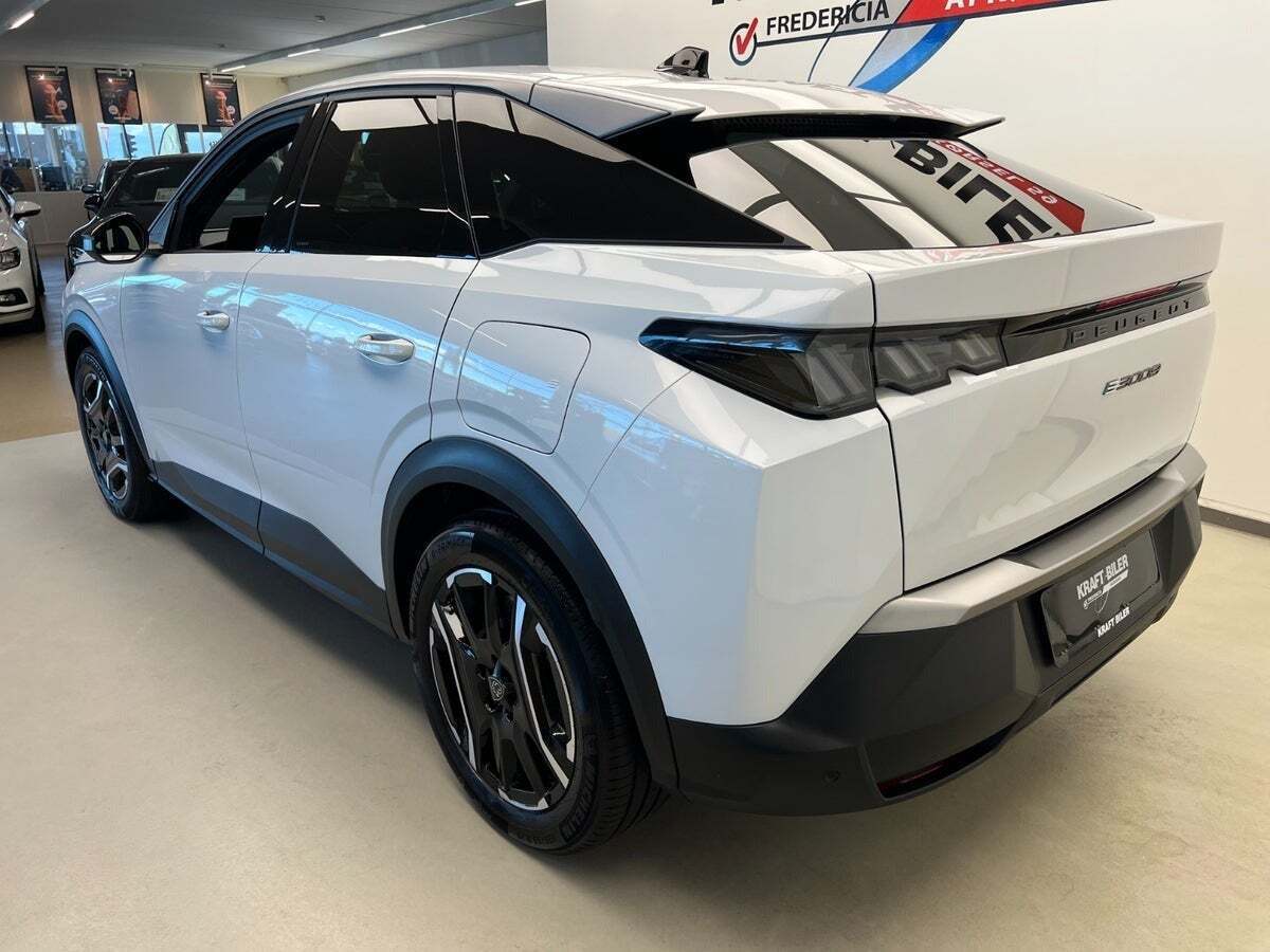 Peugeot e-3008 77 Allure