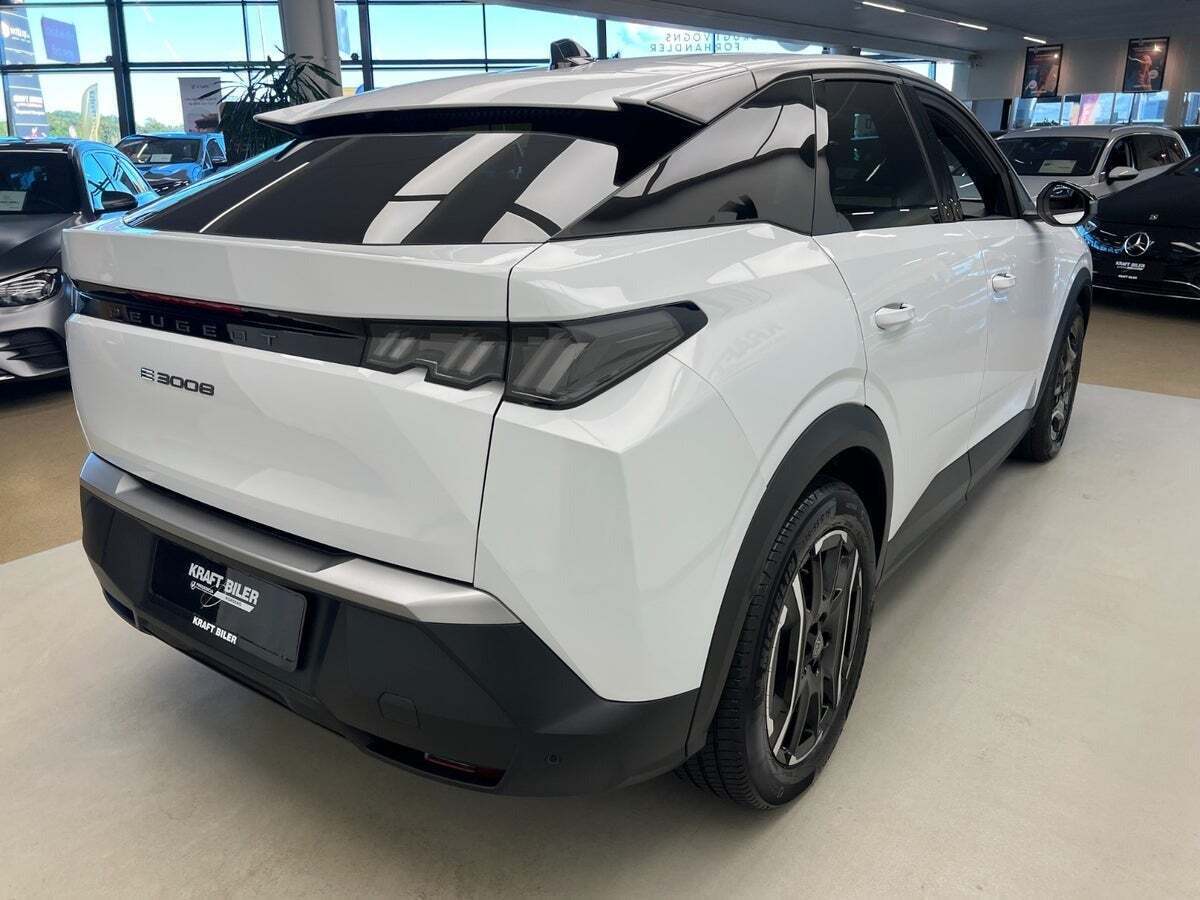 Peugeot e-3008 77 Allure