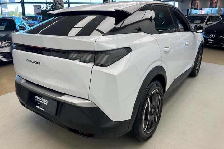 Hvid Peugeot e-3008 fra 2024