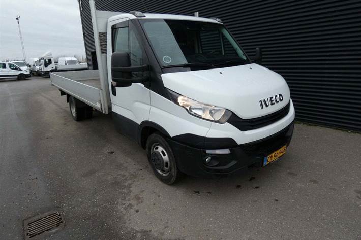Hvid Iveco Daily fra 2019