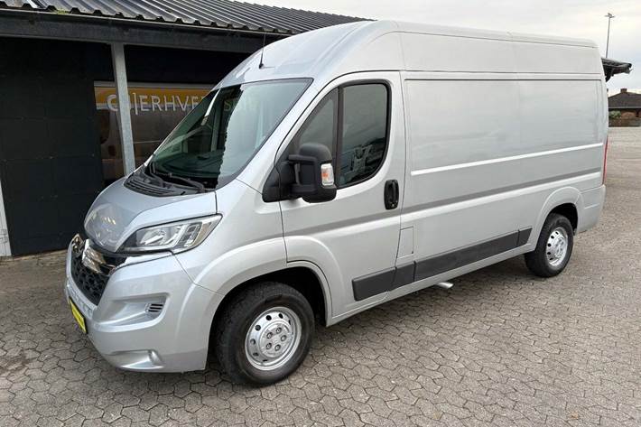 Sølv Citroën Jumper 33 fra 2015