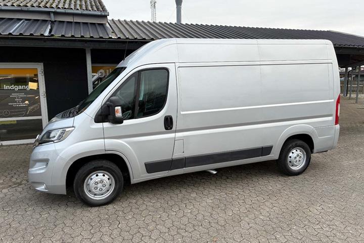 Sølv Citroën Jumper 33 fra 2015