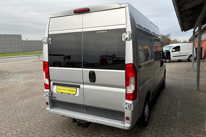 Sølv Citroën Jumper 33 fra 2015
