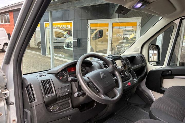 Sølv Citroën Jumper 33 fra 2015