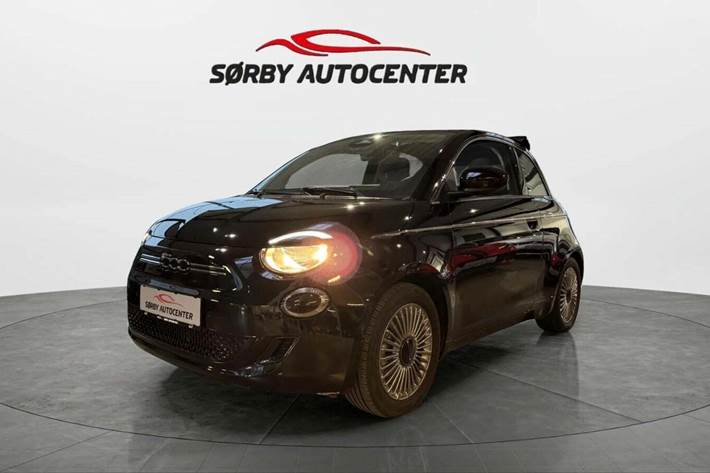 undefined Fiat 500e fra 2024 set udefra