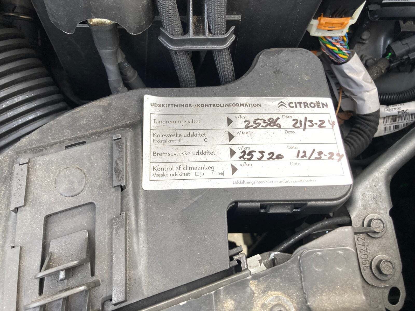 Grå Citroën C3 Aircross fra 2018