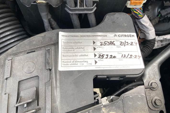 Grå Citroën C3 Aircross fra 2018