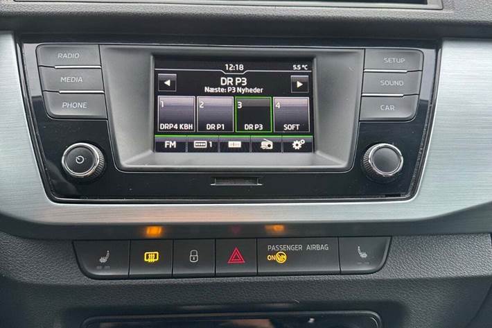 Grå Skoda Fabia fra 2016